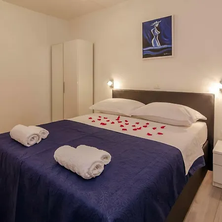 Silvia Apartment